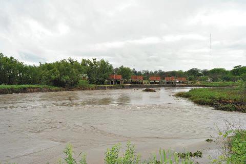 254570_161847260621037_318177078_n