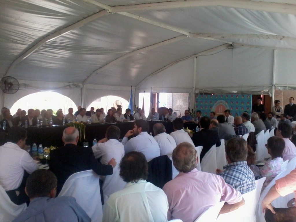 Jornada de trabajo en barrio La Feria.