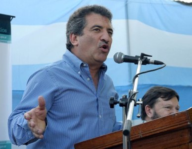 urribarri contesta a binner