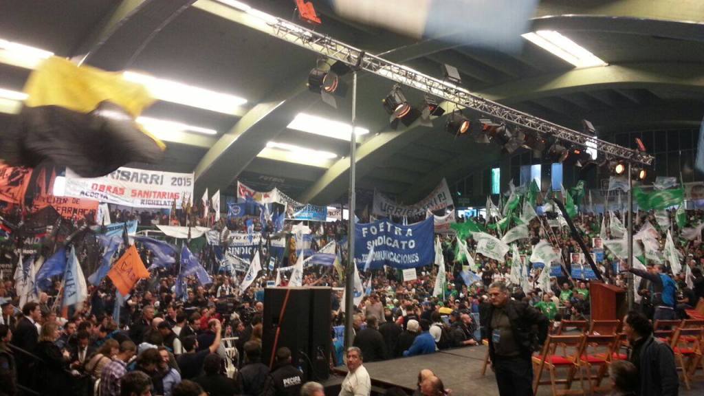 Urribarri recibió el apoyo de sindicatos y de Julio De&nbsp;Vido