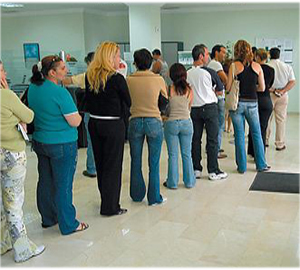 Piden cumplimiento efectivo de la ley del límite de&nbsp;espera