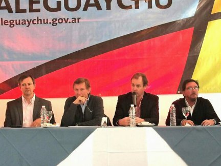 Además, convinieron unánimemente en ratificar su apoyo mediante un documento a la ley de narcomenudeo