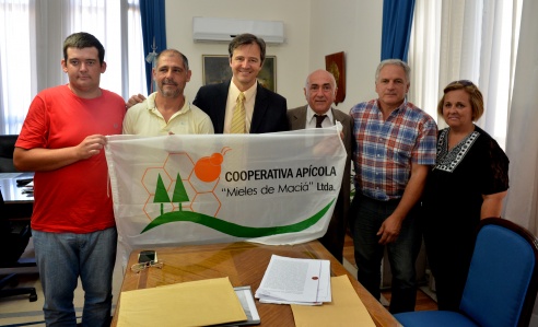 Cooperativa apícola de Maciá recibió&nbsp;matrícula