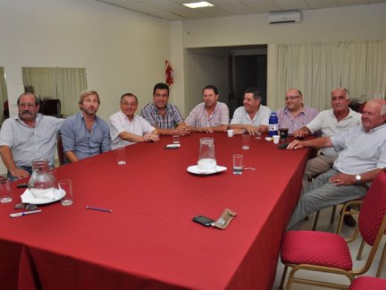 Intendentes radicales avanzan con el&nbsp;PRO