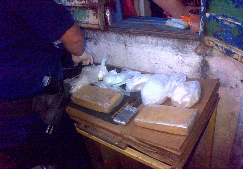 Tras la denuncia de un tiroteo en barrio Humito, la Policía de Paraná requisó varias viviendas y detuvo al soldadito