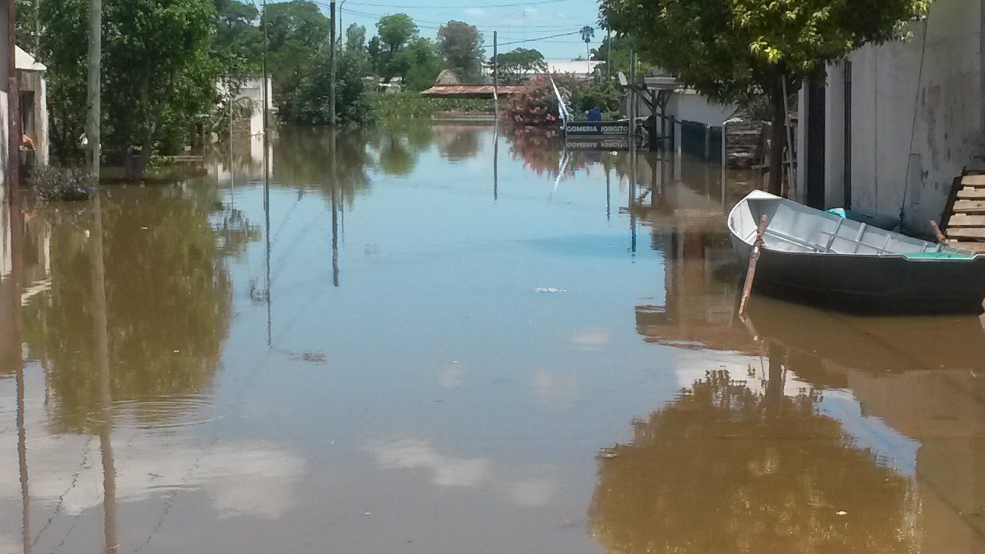Creciente Concordia canoa