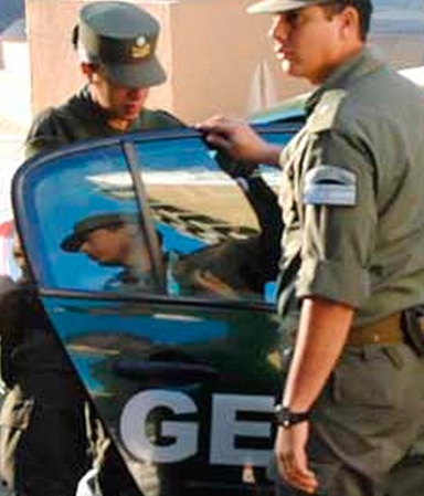 Detuvieron a un prefecto con 250 kilos de marihuana