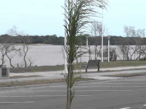 “La famosa costanera que se inauguró hace un año está que se&nbsp;derrumba”