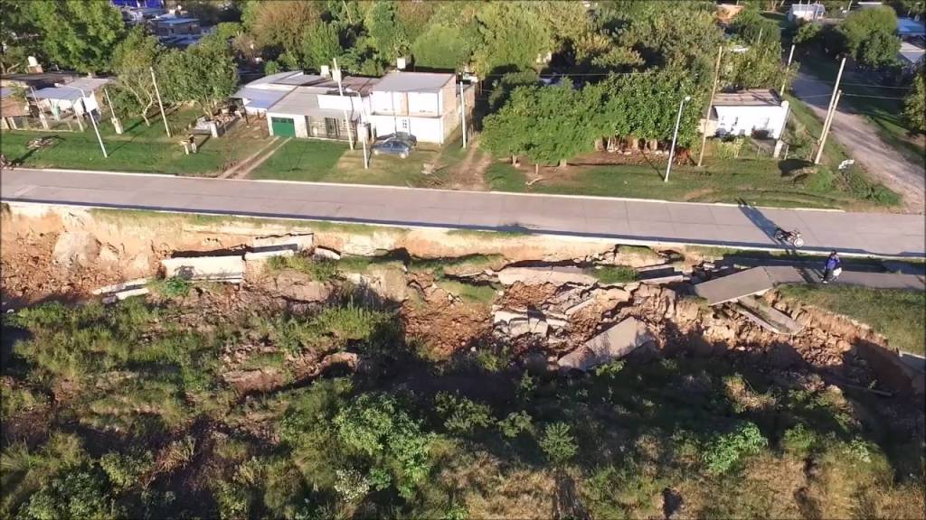 Costanera nueva desmoronada en Santa&nbsp;Elena