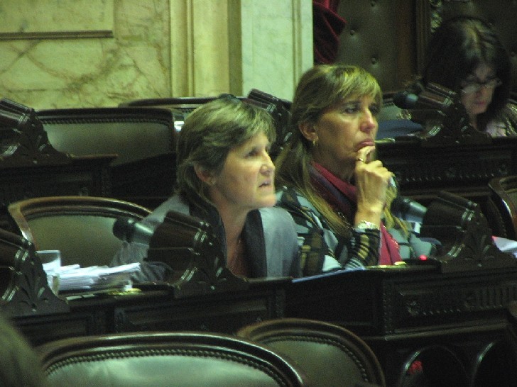 cielo y cristina en sesion Juzgado Federal