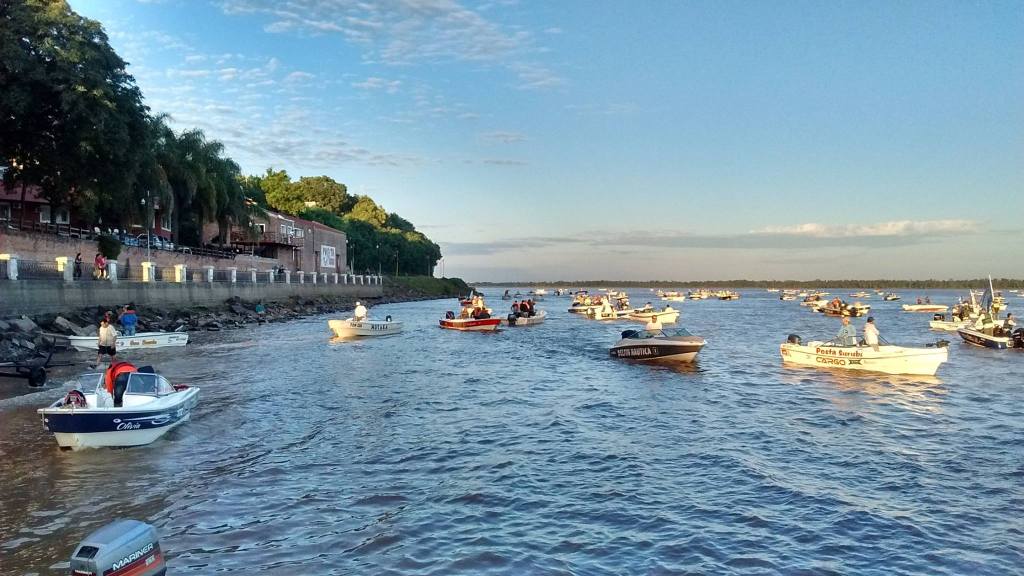Hubo más de 200 lanchas en la Fiesta del&nbsp;Surubí
