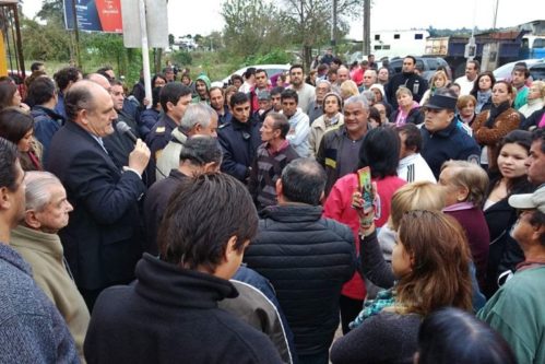 Vecinos inundados intentaron “muletear” a Roberto&nbsp;Niez