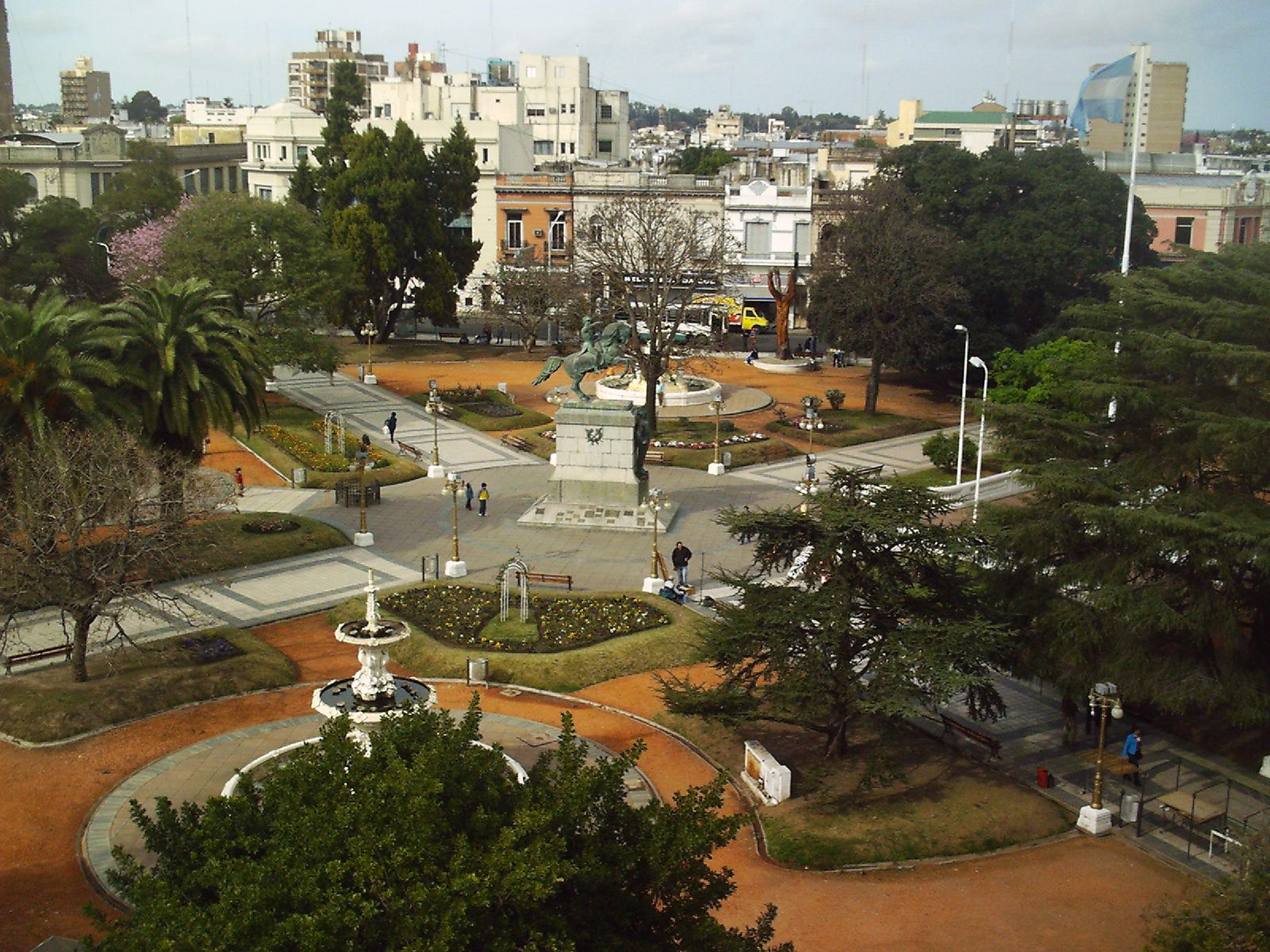 plaza parana