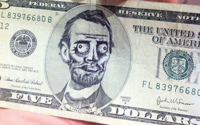 Casi $1.300 el dólar&nbsp;oficial