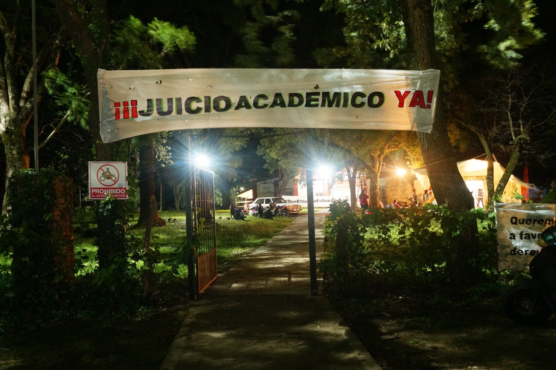 31958871_780511362336705_4769866077641375744_o