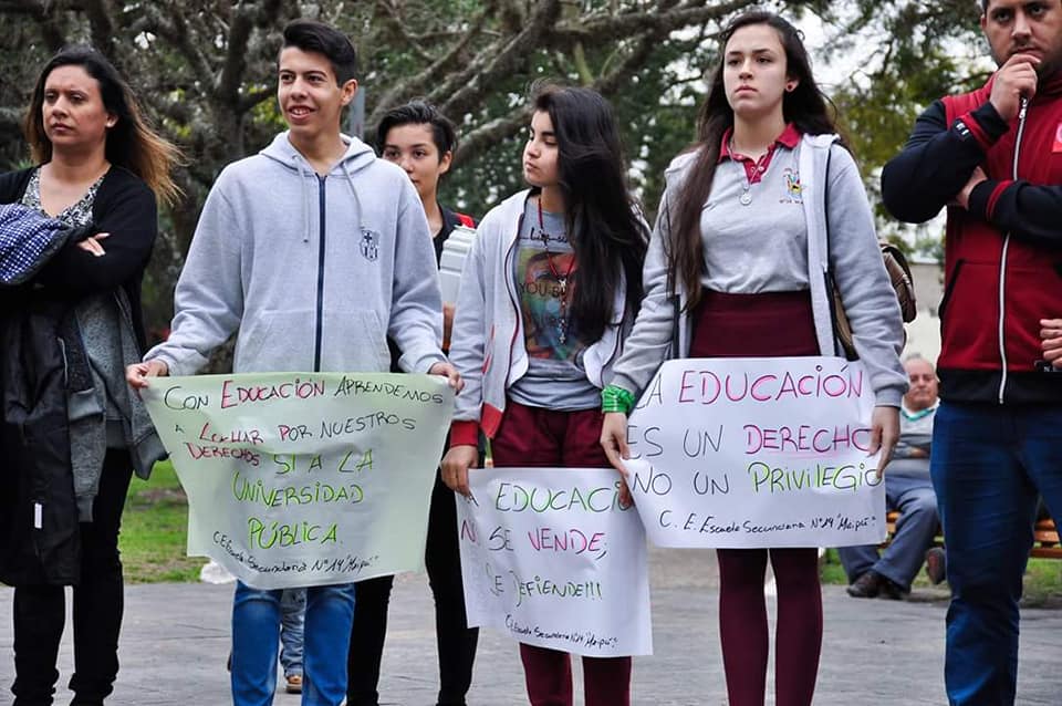 40421261_551111875329664_5361078045446766592_n