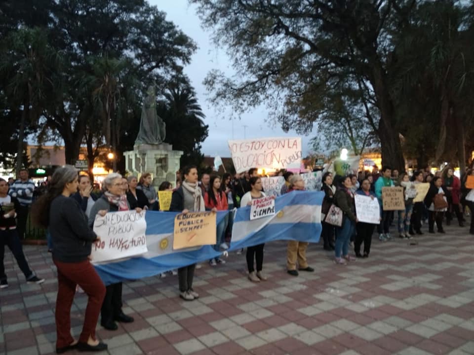 40446713_1988043261246992_1328849472494501888_n