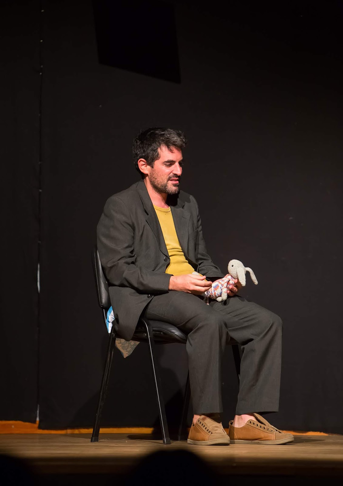 actuar como loco psiquiatra