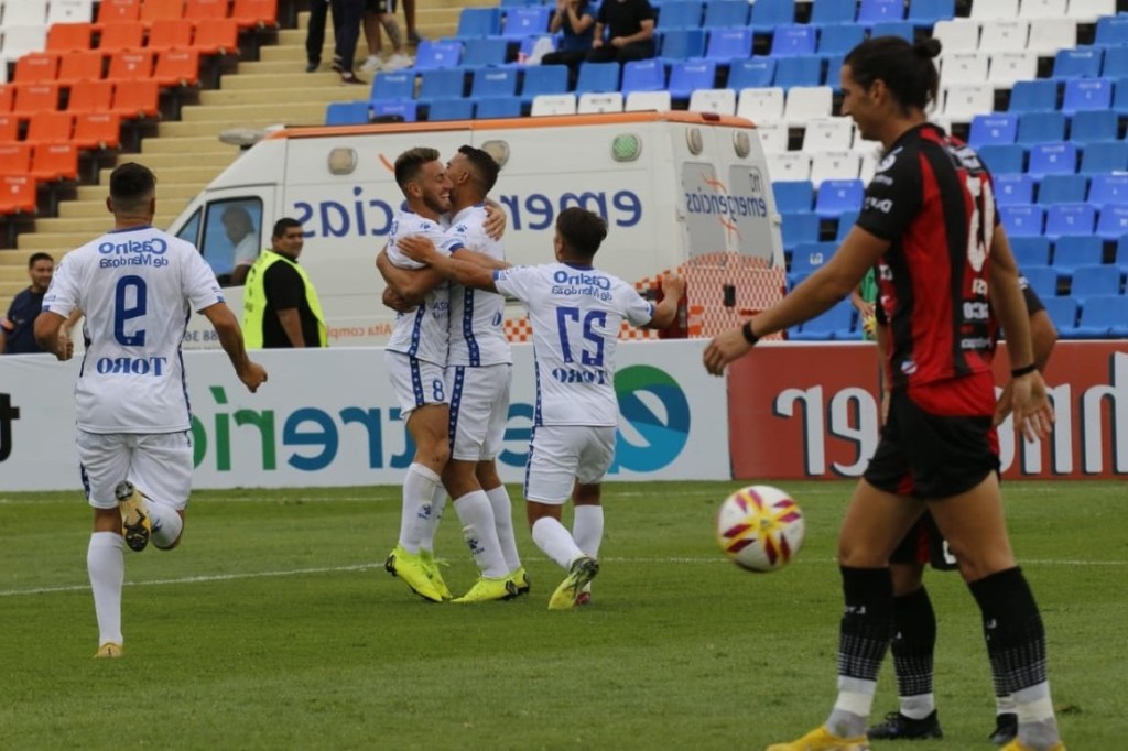 Suspenso en Patronato