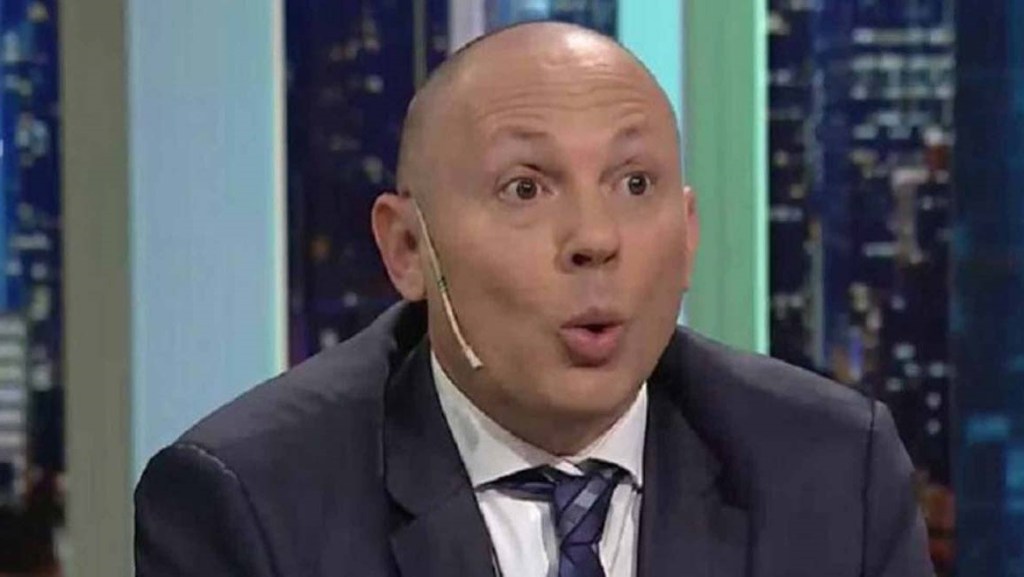 Nada parece ser lo que dice que&nbsp;es