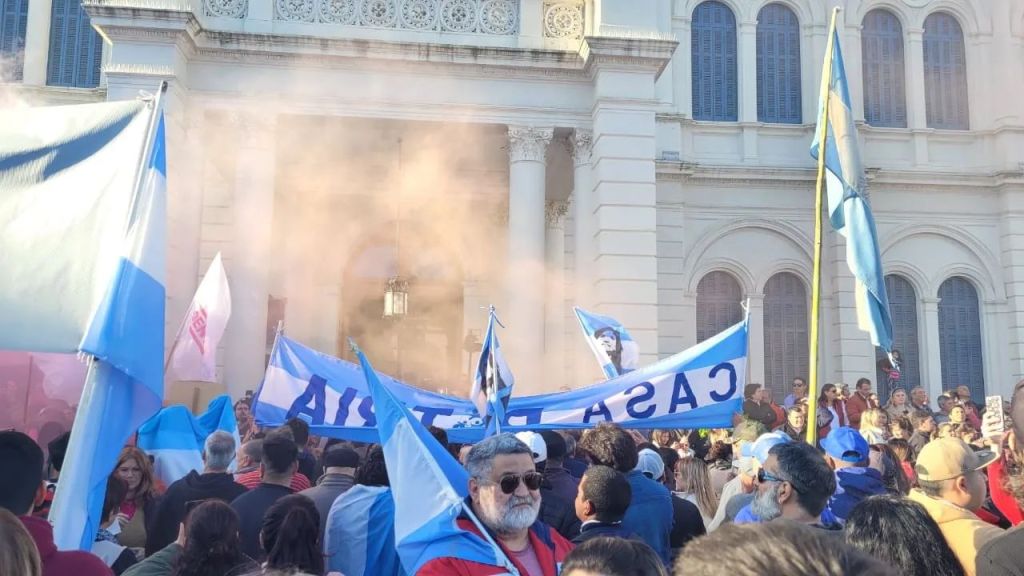 Importante movilización en la capital&nbsp;entrerriana