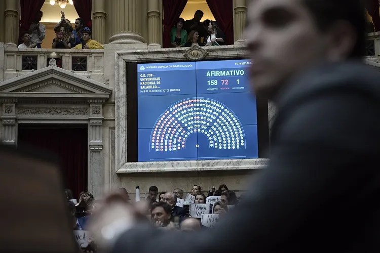 Media sanción para la Universidad «Juan Laurentino&nbsp;Ortiz»