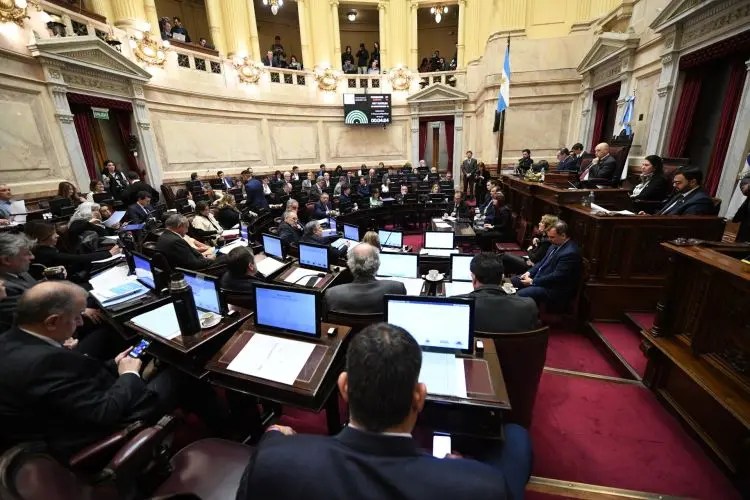 Senado avaló ascensos a militares y&nbsp;diplomáticos