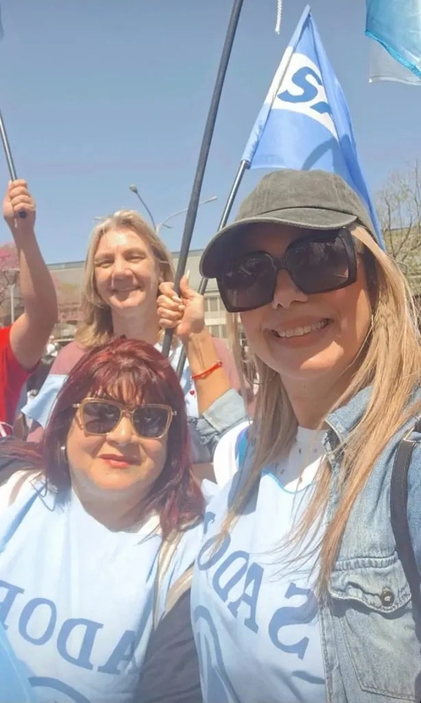 Docentes «coparon» las calles de la capital&nbsp;provincial