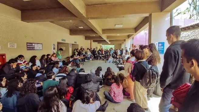 Se mantienen las tomas y asambleas en todo el&nbsp;país