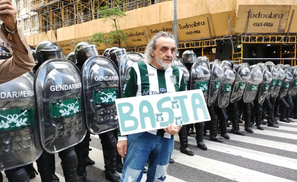 LIVE: Protesters in Argentina demand higher&nbsp;pensions