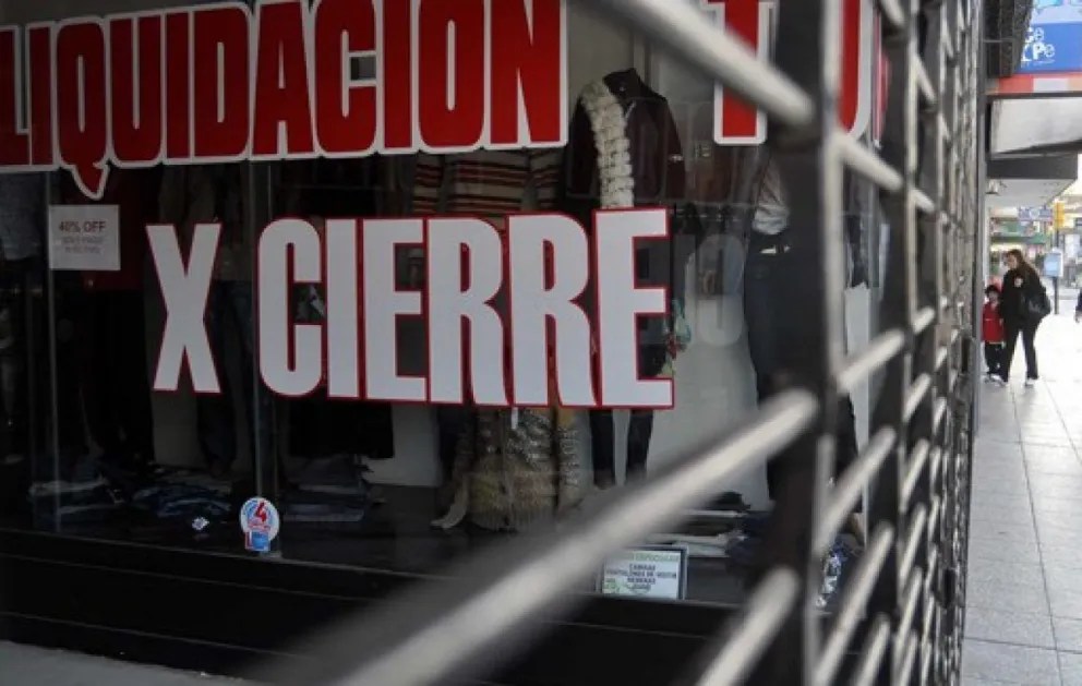 «Persianas bajas y ventas en caída&nbsp;libre»