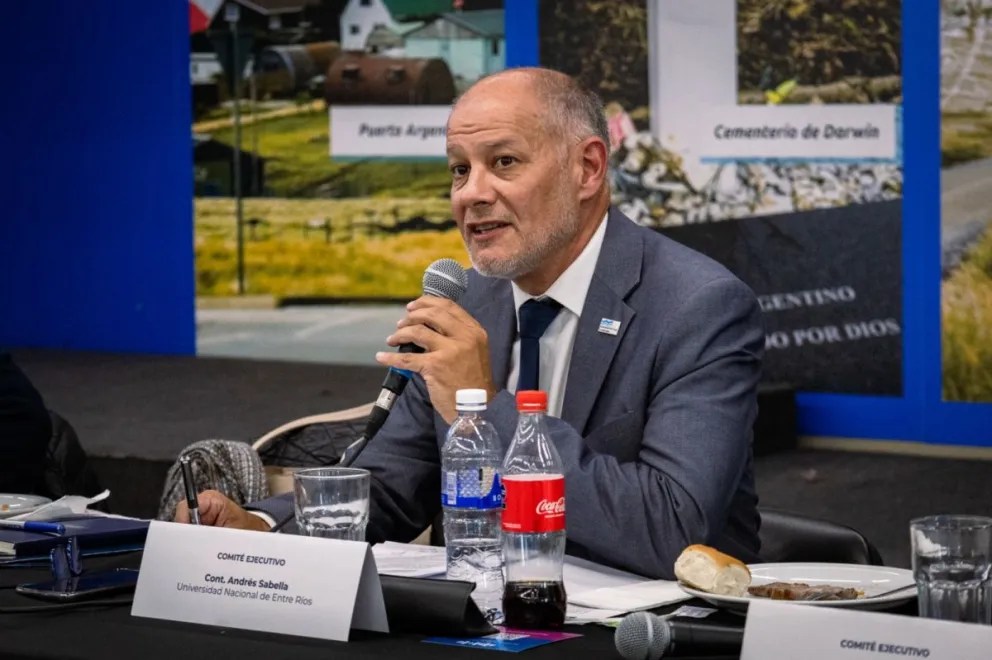 “Necesitamos legisladores que defiendan la educación y el sistema&nbsp;científico”