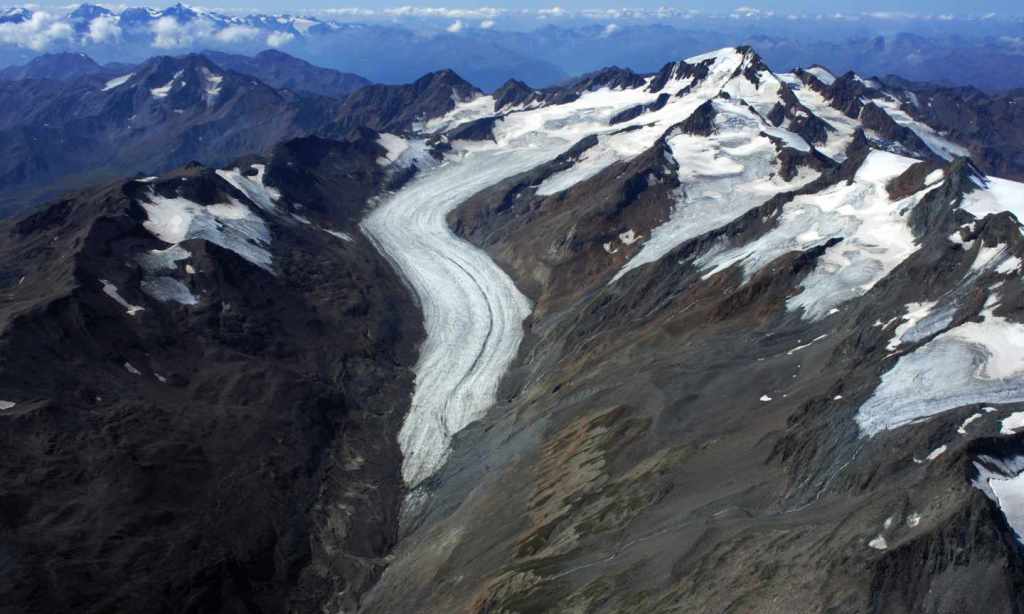 Juez suspende nueva ley de&nbsp;glaciares